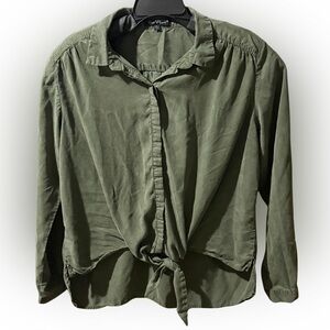 Velvet Heart Sage Green Button Down Shirt